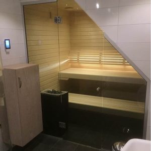 Bastuglas 1600×2000 glasvägg bastu Måttanpassad