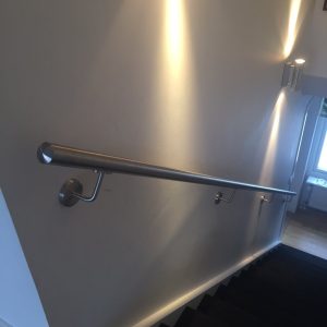Ledstång trappa AISI316 rostfritt meter pris