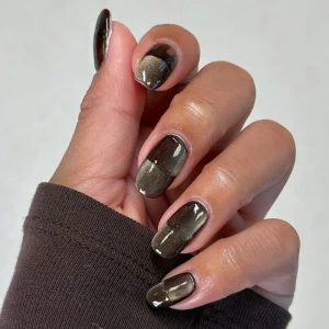 Square Cat Eye Look