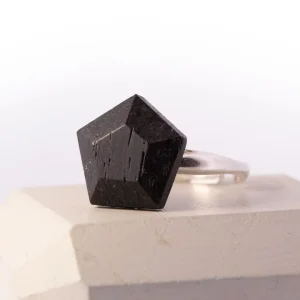Svartek ring