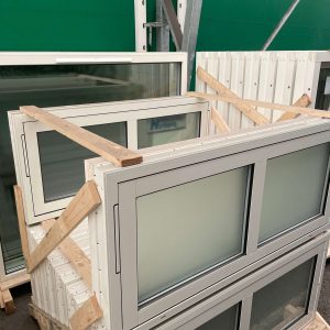 OUTLET Vridfönster Trä/Alu 1200×550 Frostat glas ID: 78389